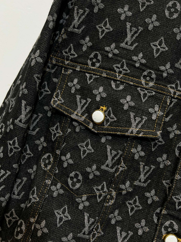 Balenciaga Hoody-122