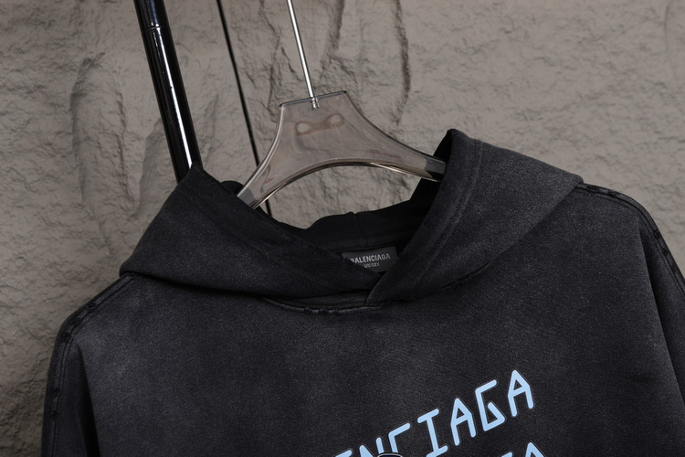 Balenciaga Hoody-124