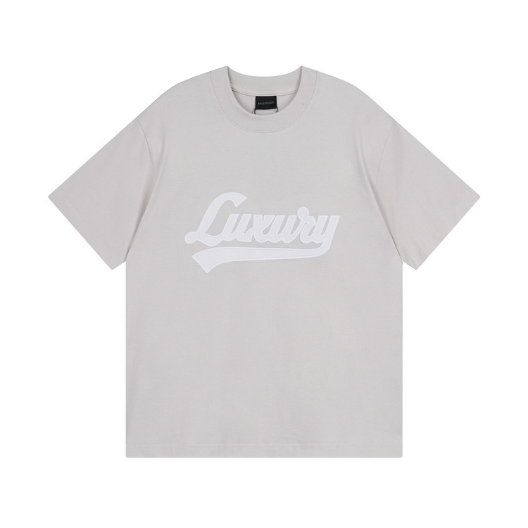 Balenciaga T-shirts(Women)-009