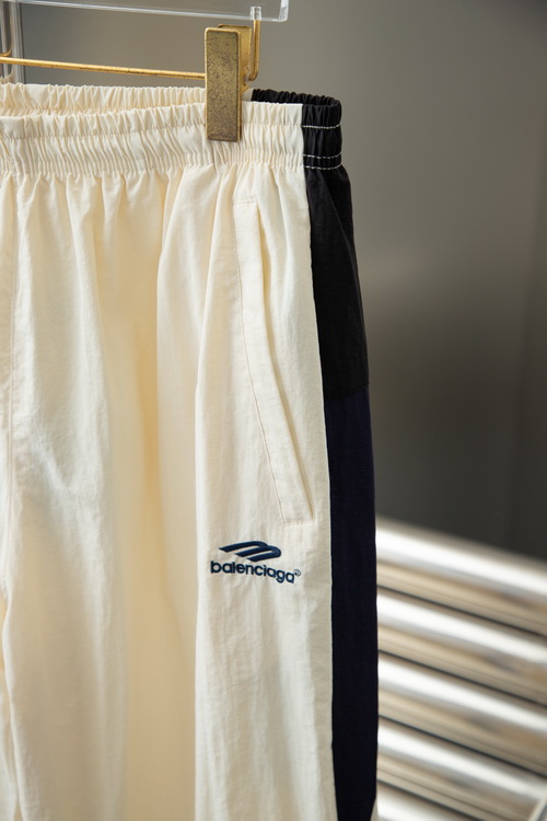 Balenciaga Pants-079