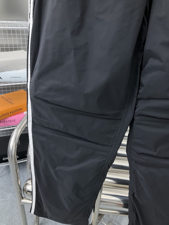 Balenciaga Pants-081