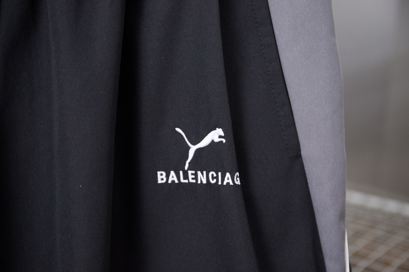 Balenciaga Pants-089