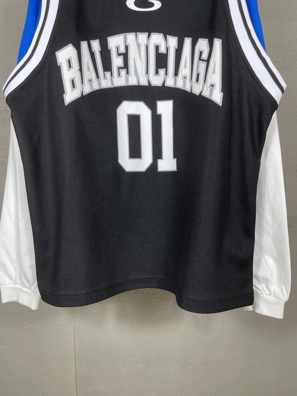 Balenciaga Hoody-197