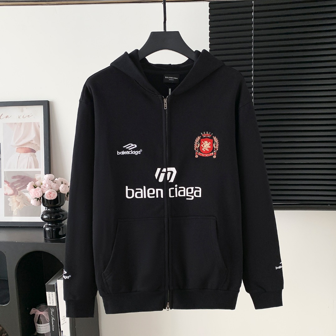 Balenciaga Hoody-207