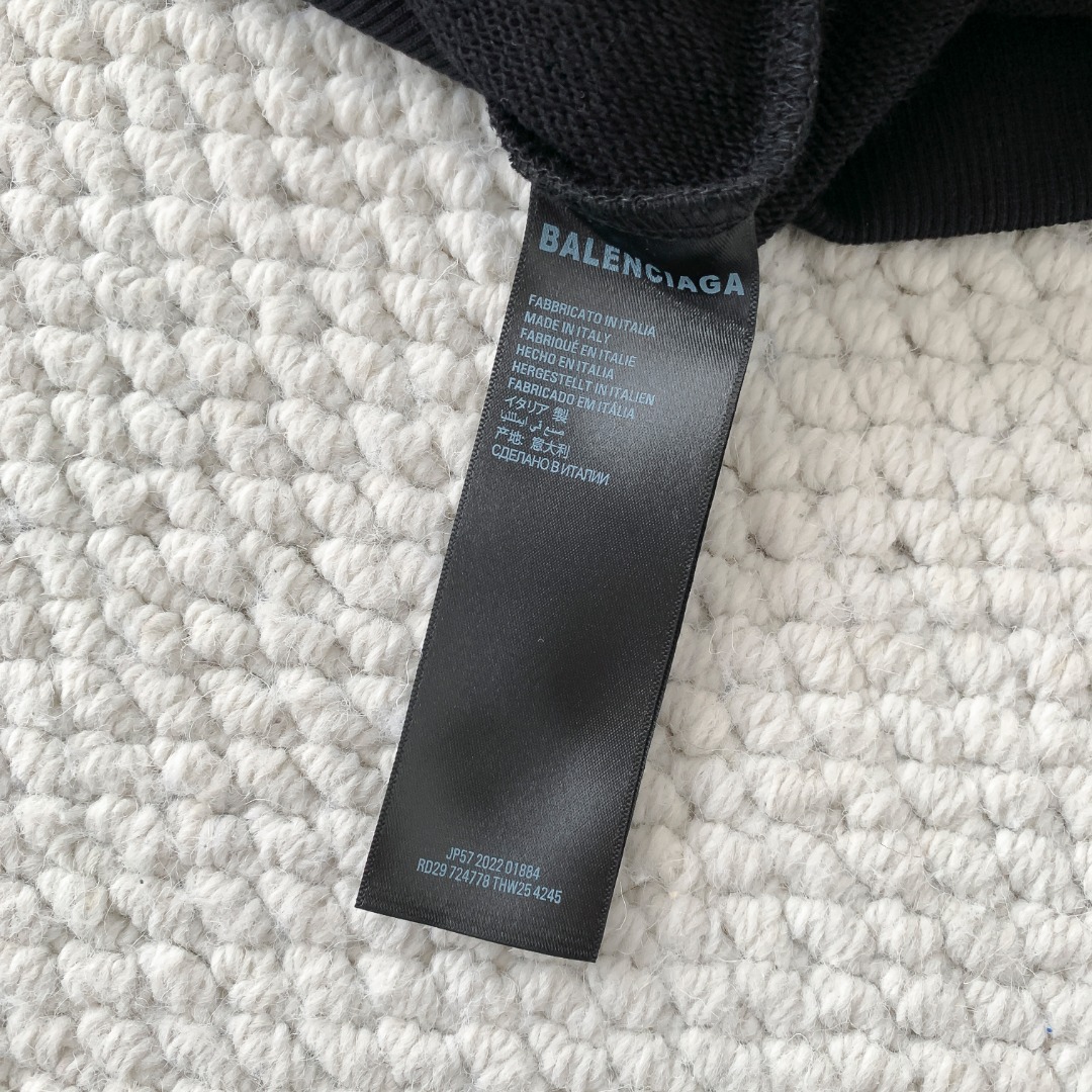 Balenciaga Hoody-207