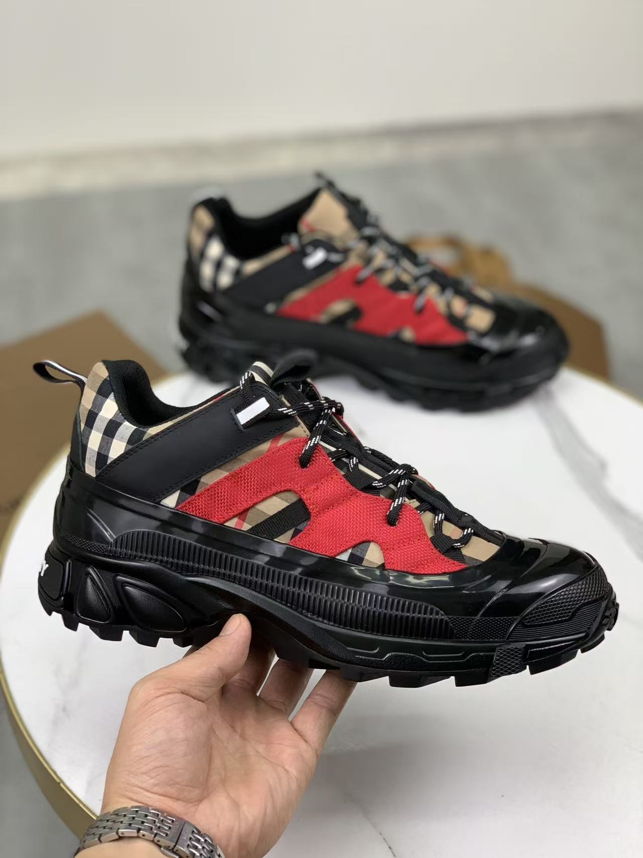 Burberry Shoes(AAA)-015