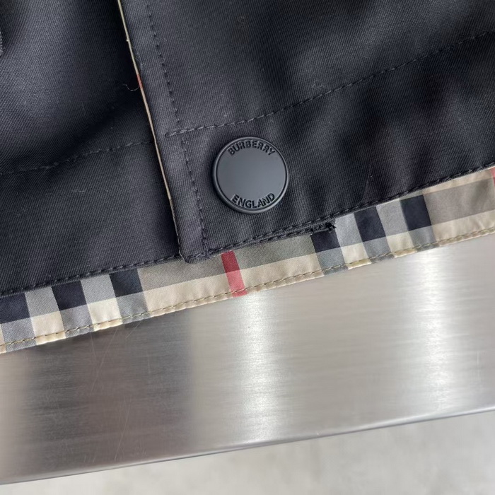 Burberry Jacket-011