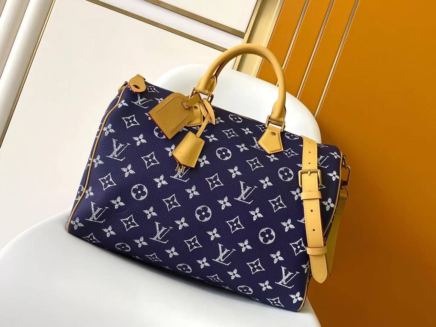 LV Handbags AAAA(Women)-2026