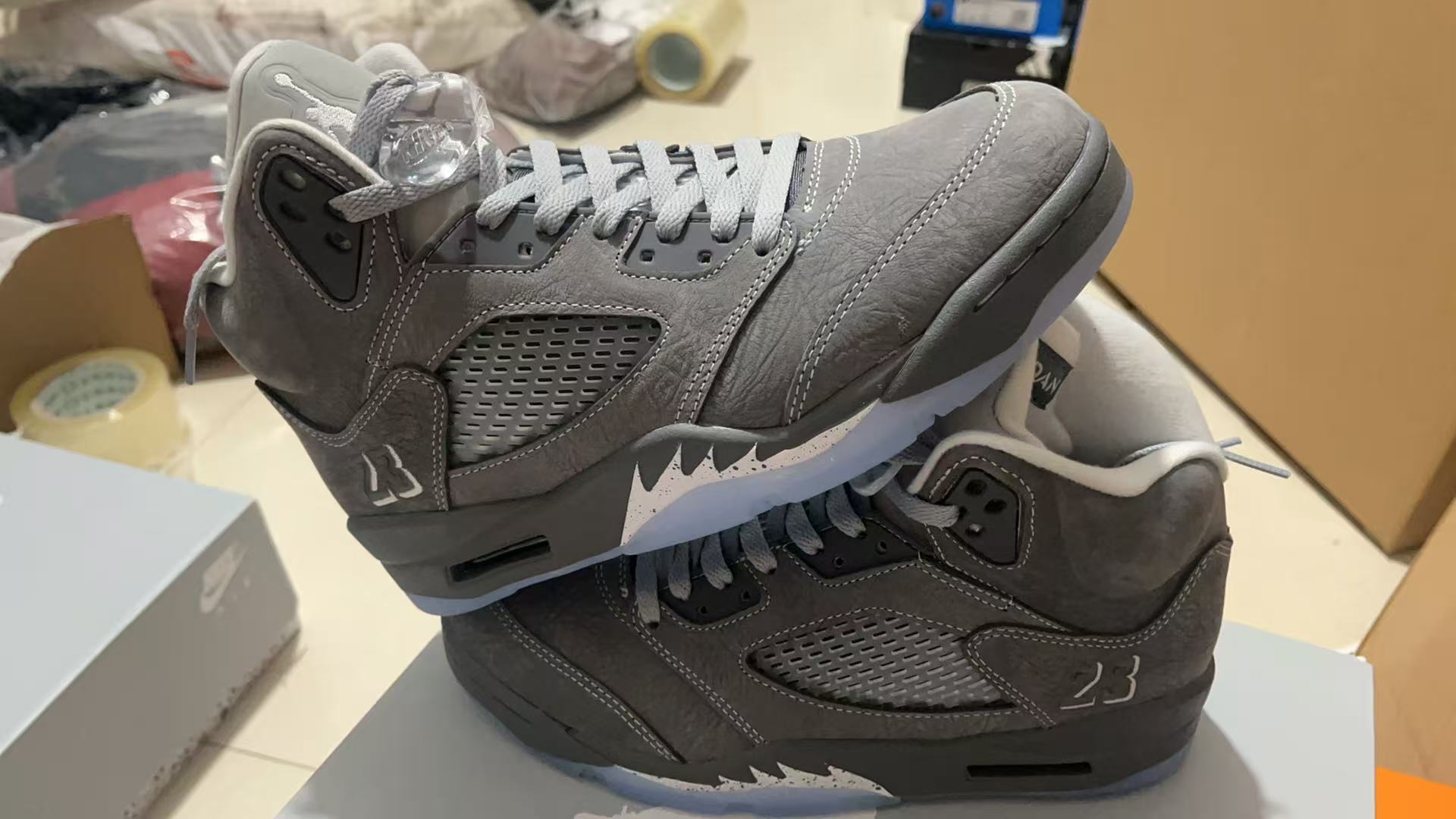 Air Jordan 5 Retro-098