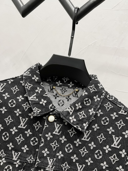 LV Jacket-128