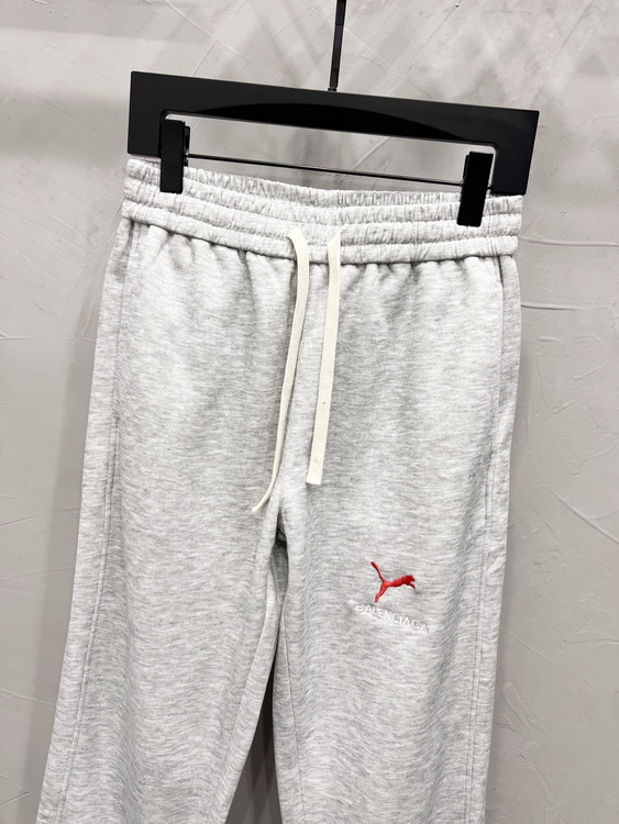 Balenciaga Pants-125