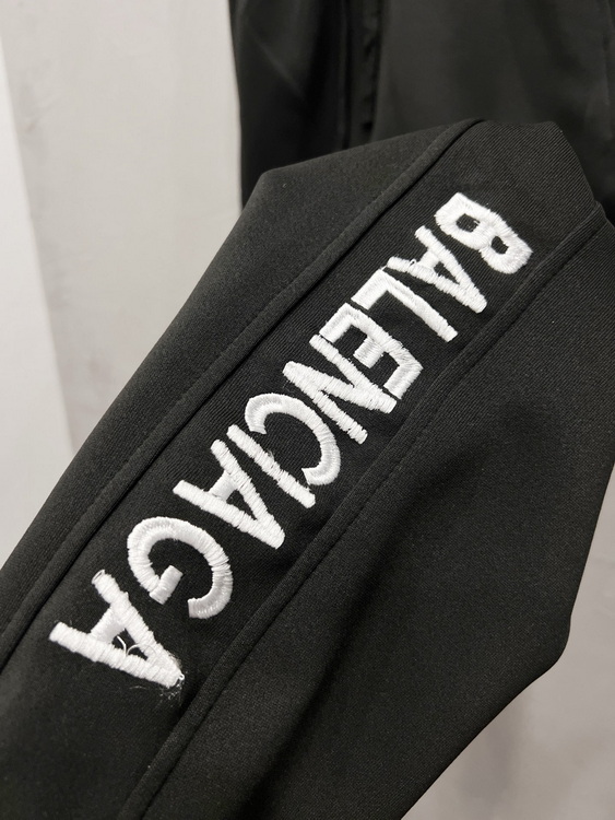 Balenciaga Pants-126