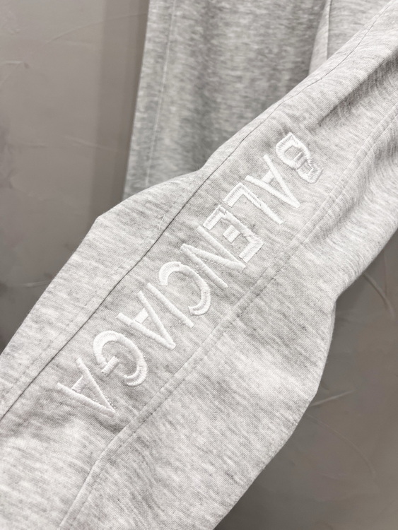 Balenciaga Pants-127