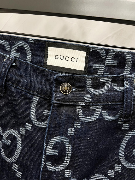 Gucci Jeans-009