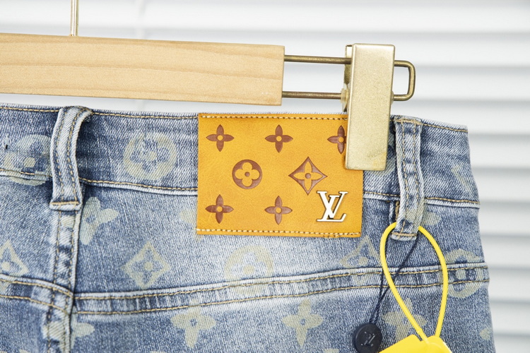 LV Jeans-011