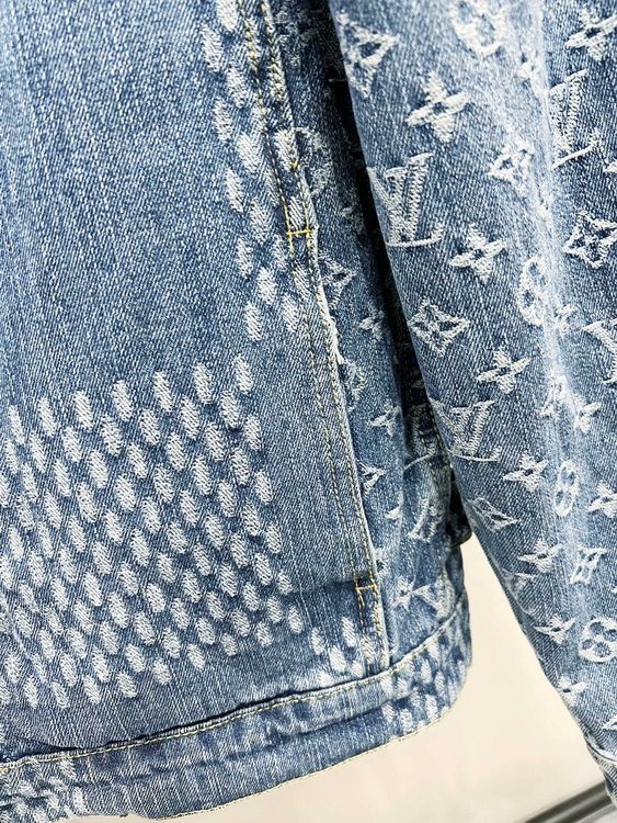 LV Jacket-142