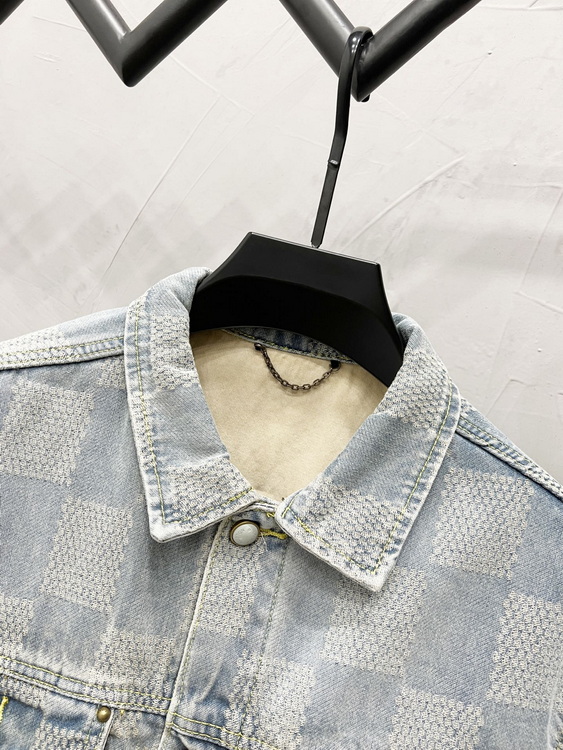LV Jacket-148