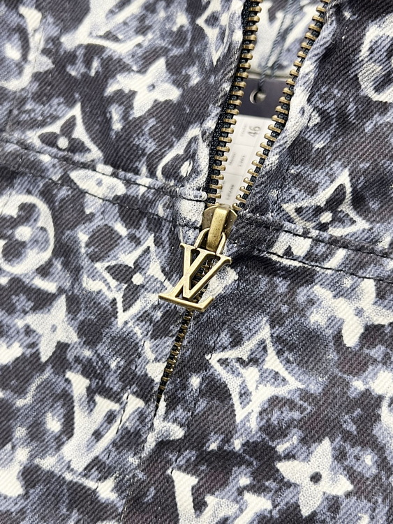 LV Jacket-156