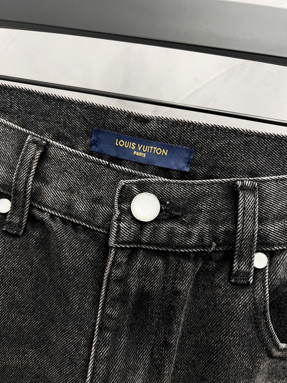 LV Jeans-100