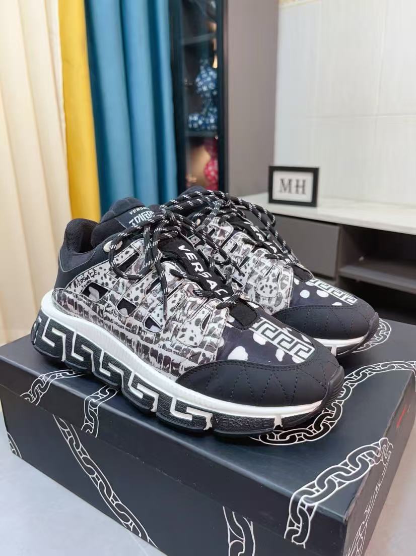 Versace Shoes(AAA)-199