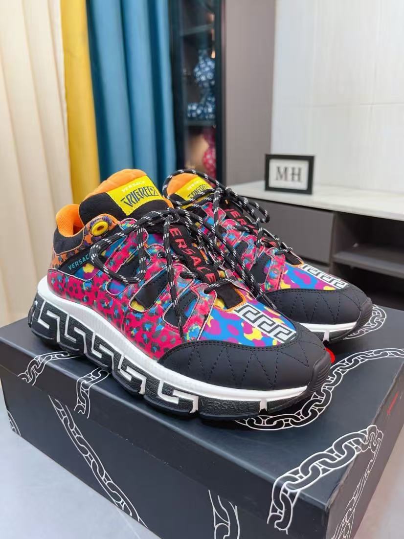 Versace Shoes(AAA)-200