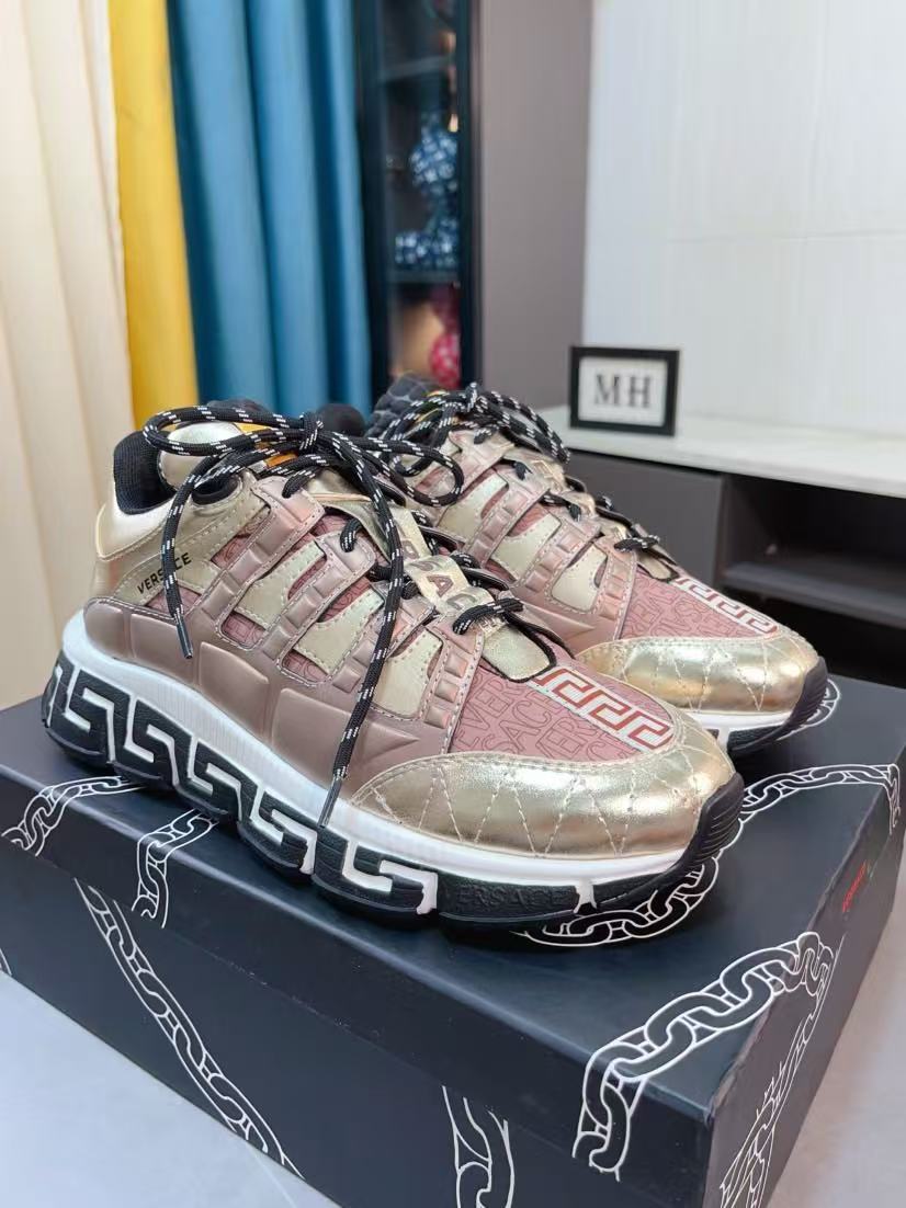 Versace Shoes(AAA)-203