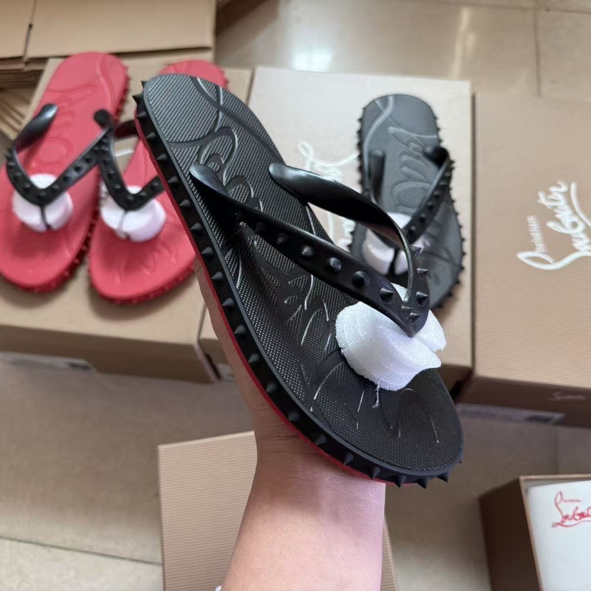 Christian Louboutin Slippers(AAA)-017