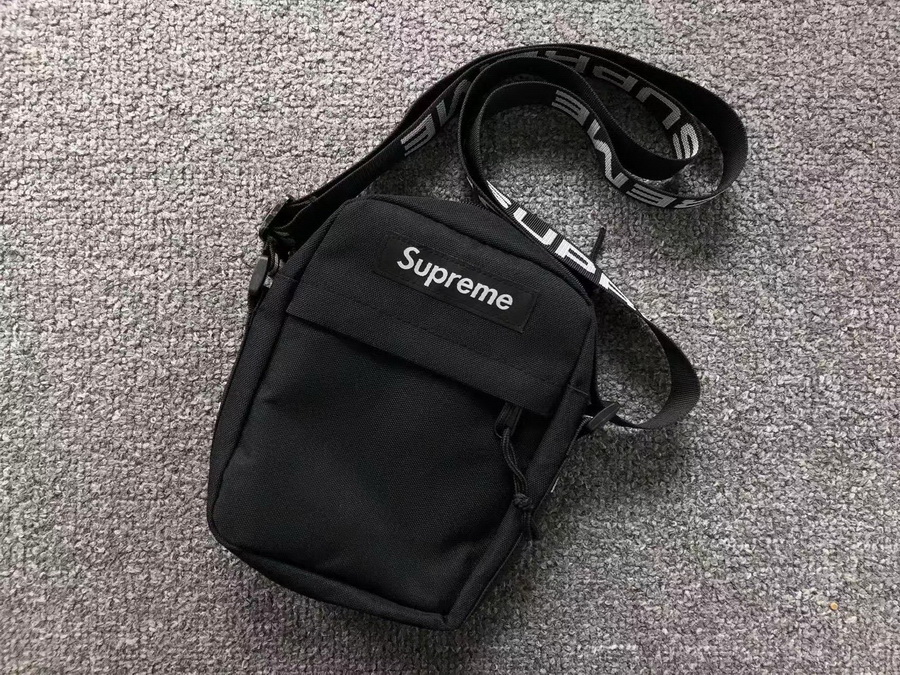 Supreme bag-024