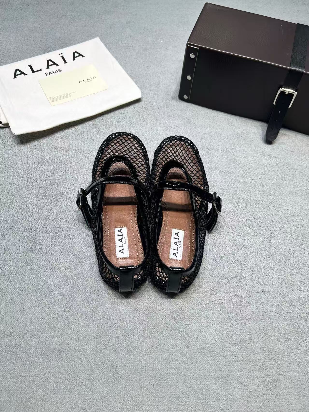 Alaia Slippers Women(AAA)-001