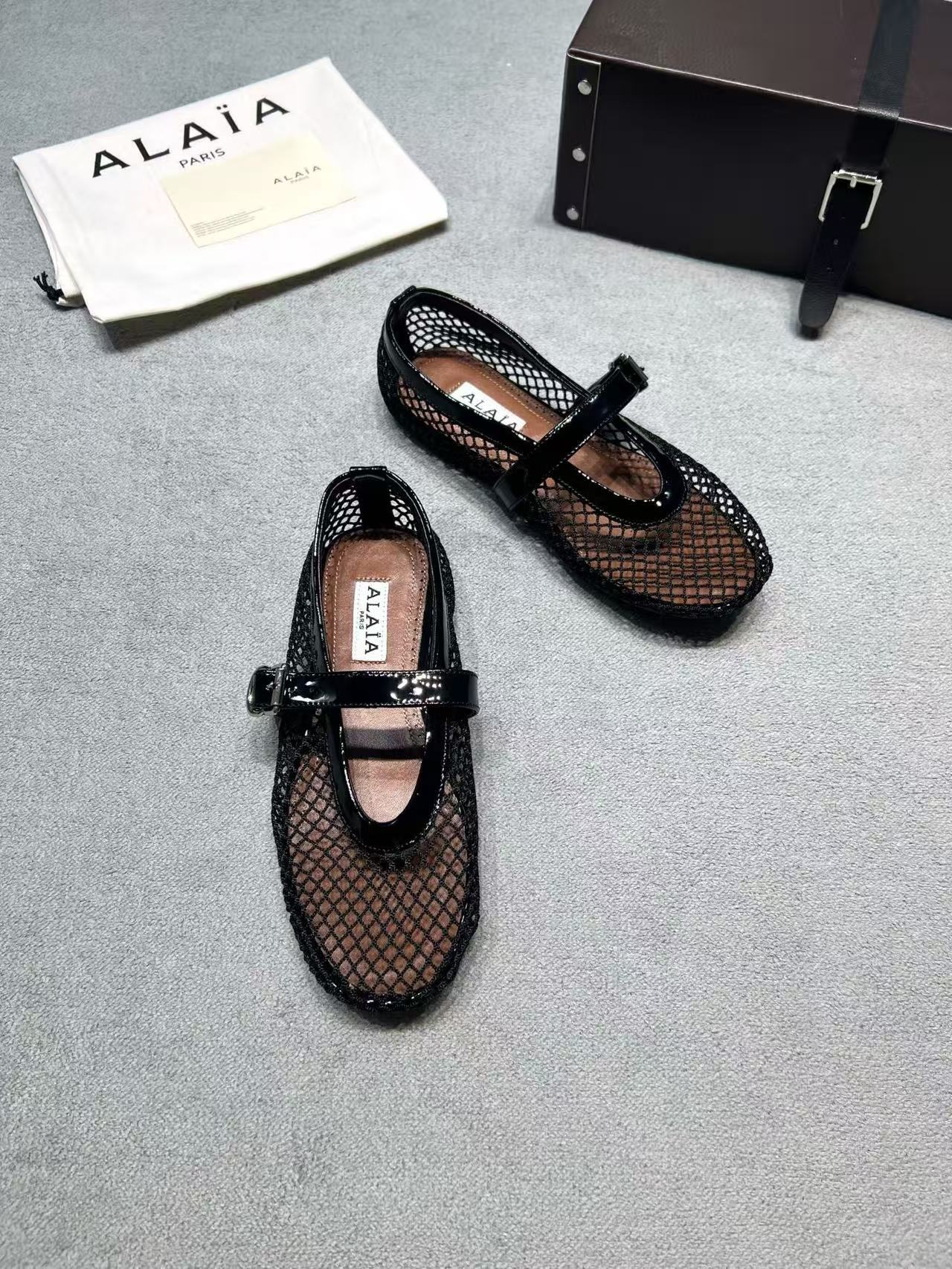 Alaia Slippers Women(AAA)-001