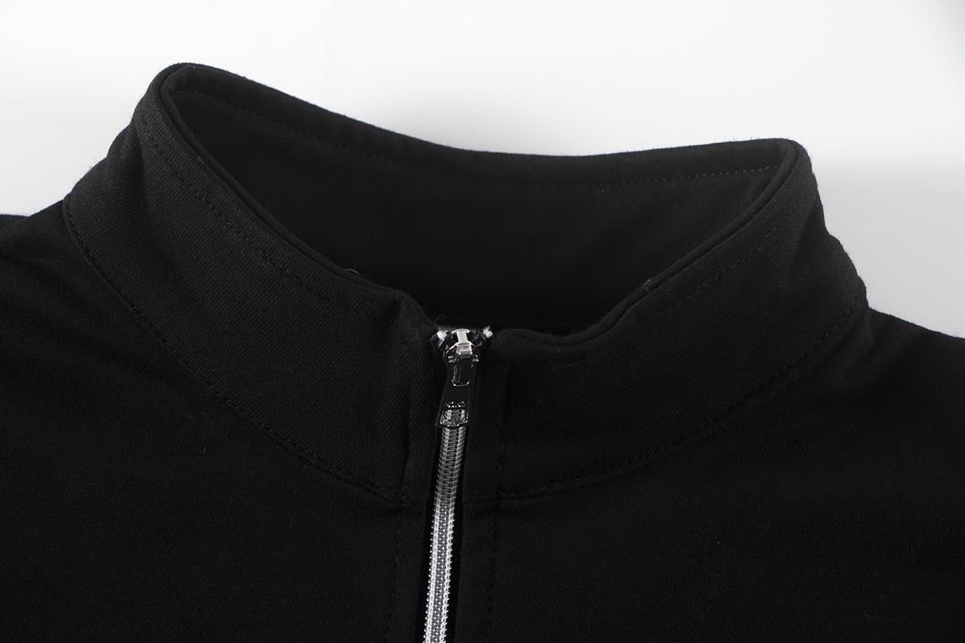 Alo Yoga Longsleeve-002