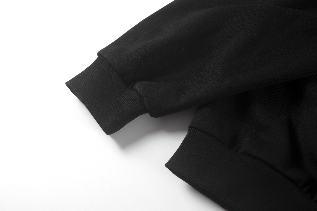 Alo Yoga Longsleeve-002
