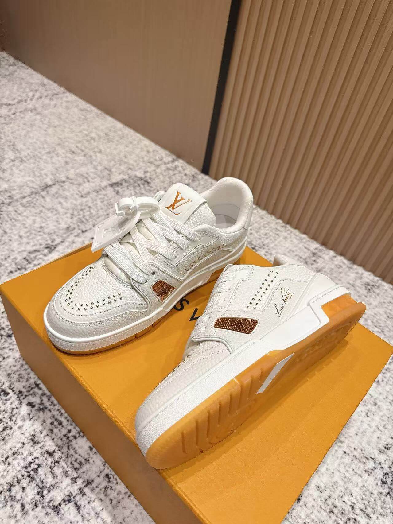 LV Shoes(AAA)-1255