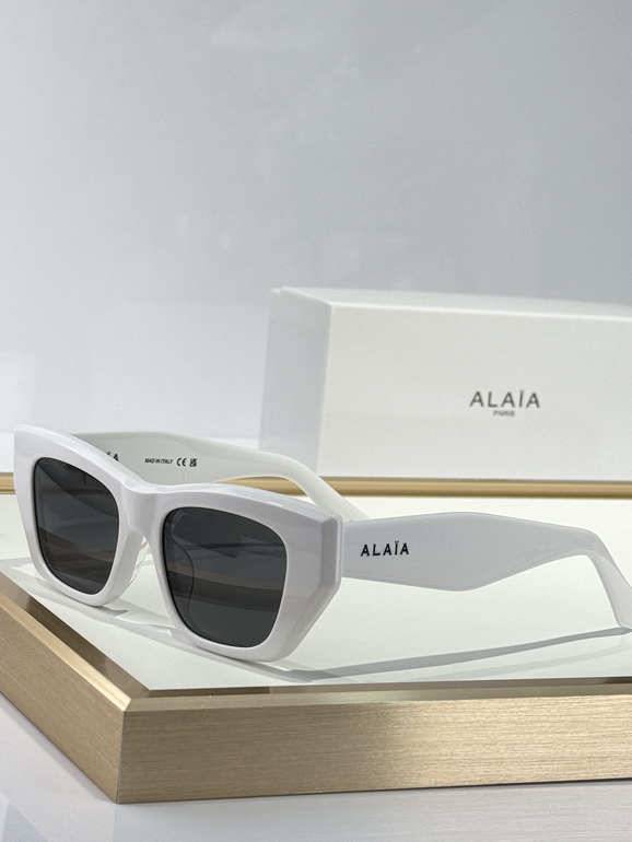 ALAIA Sunglasses(AAAA)-020
