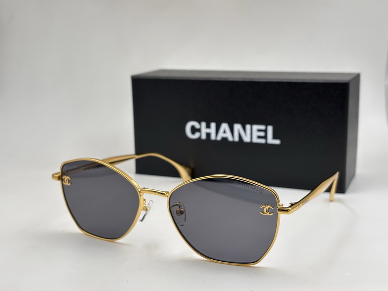 CHANEL Sunglasses(AAAA)-556