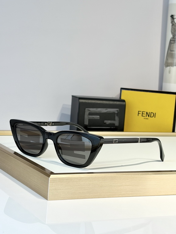 FENDI Sunglasses(AAAA)-076