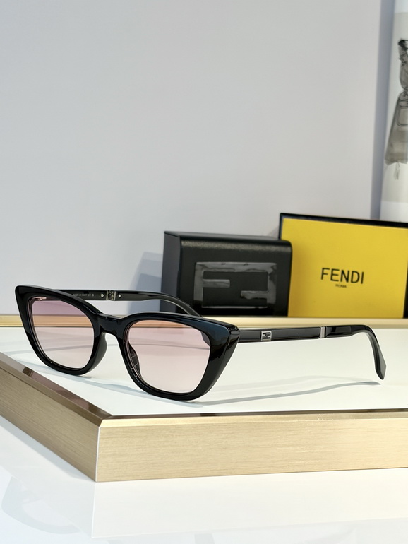 FENDI Sunglasses(AAAA)-074