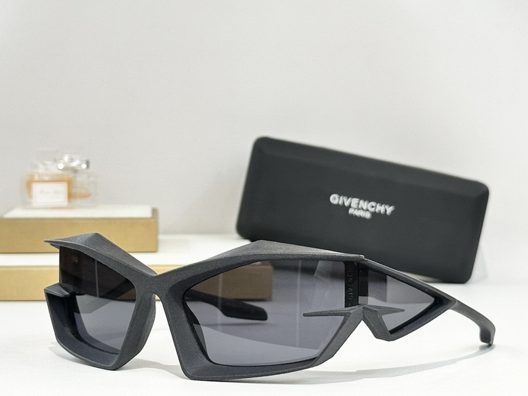 GIVENCHY Sunglasses(AAAA)-065