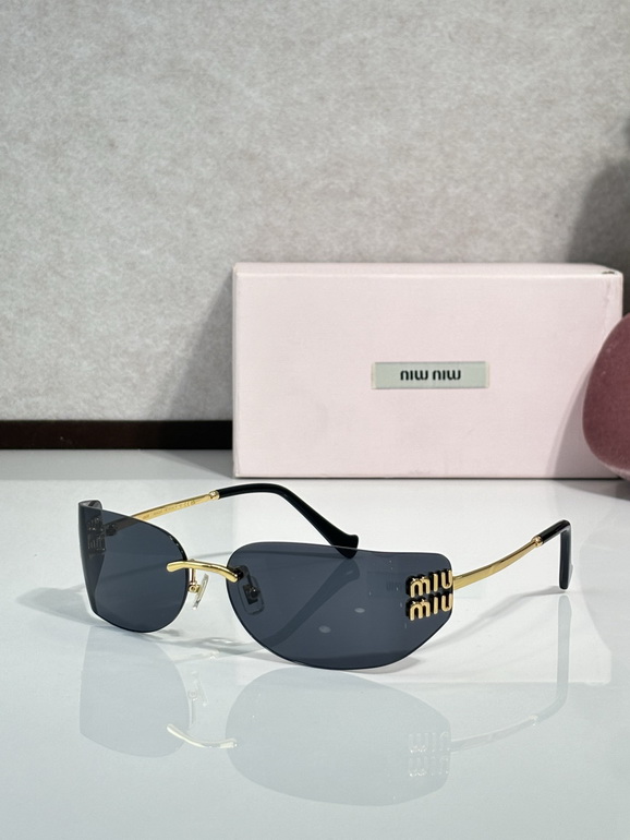 MIUMIU Sunglasses(AAAA)-859
