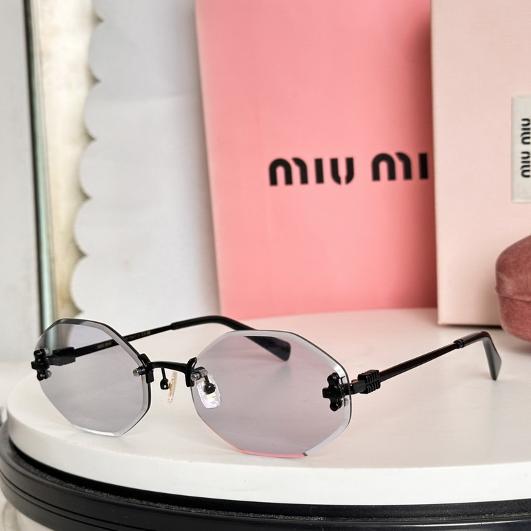 MIUMIU Sunglasses(AAAA)-516