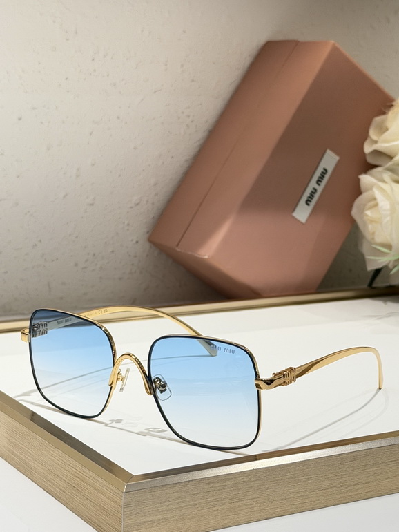 MIUMIU Sunglasses(AAAA)-334