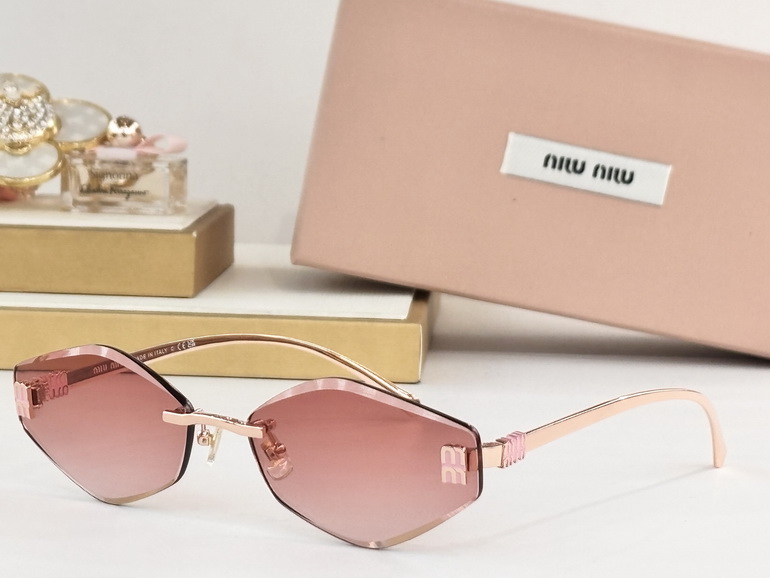 MIUMIU Sunglasses(AAAA)-297