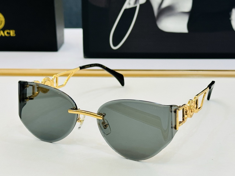 VERSACE Sunglasses(AAAA)-909
