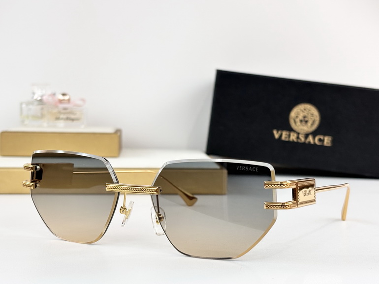 VERSACE Sunglasses(AAAA)-357
