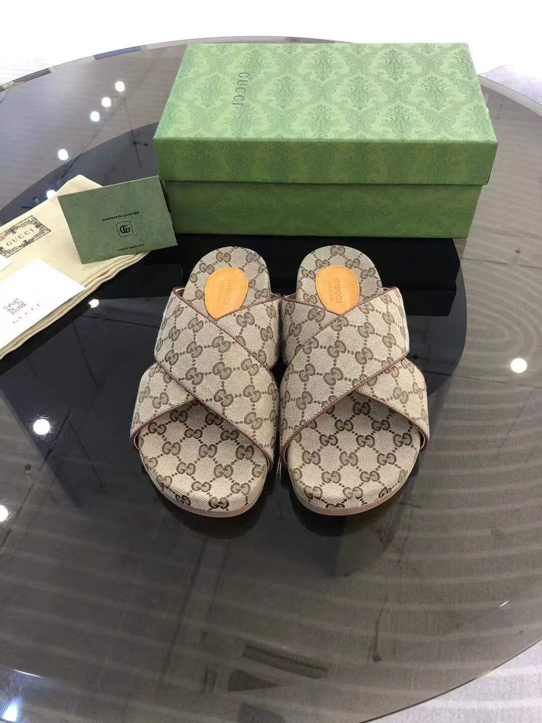 LV Slippers(AAA)-061
