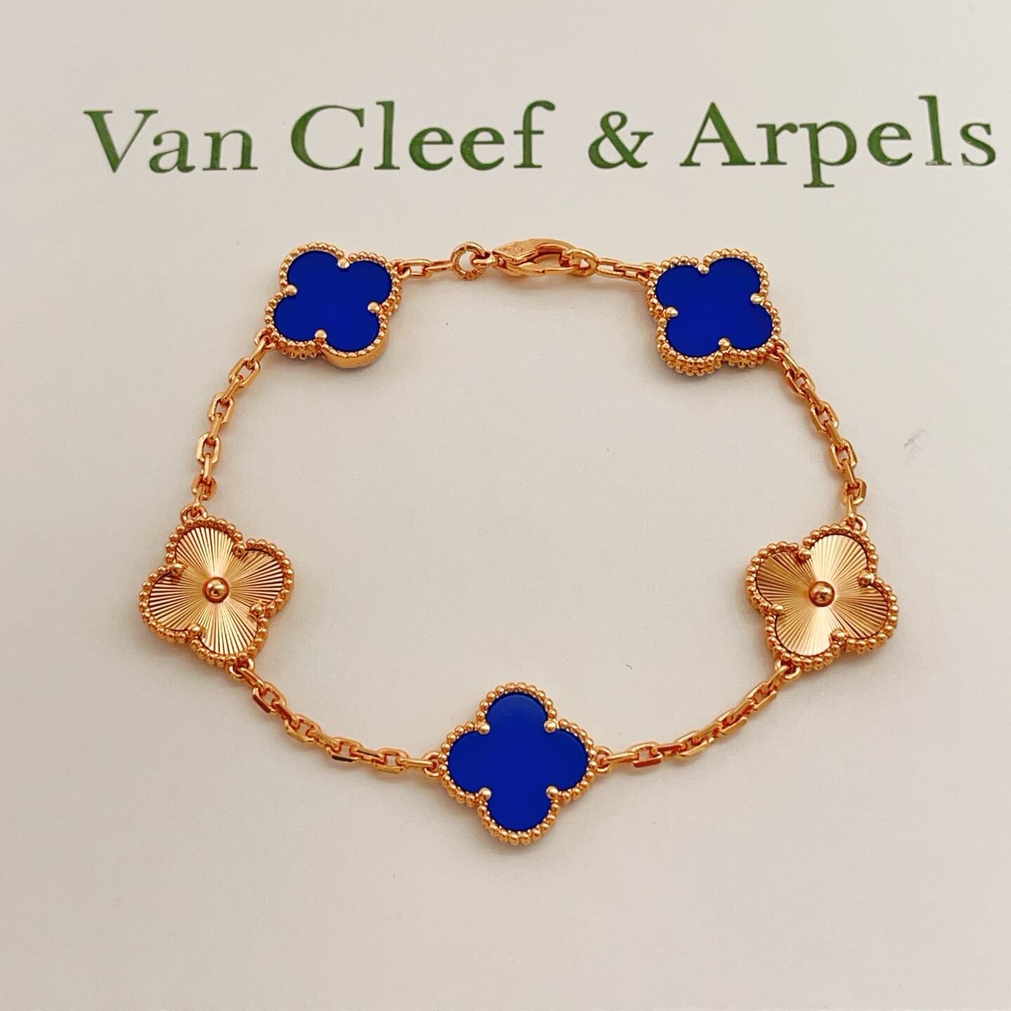 Van Cleef & Arpels Bracelet-013