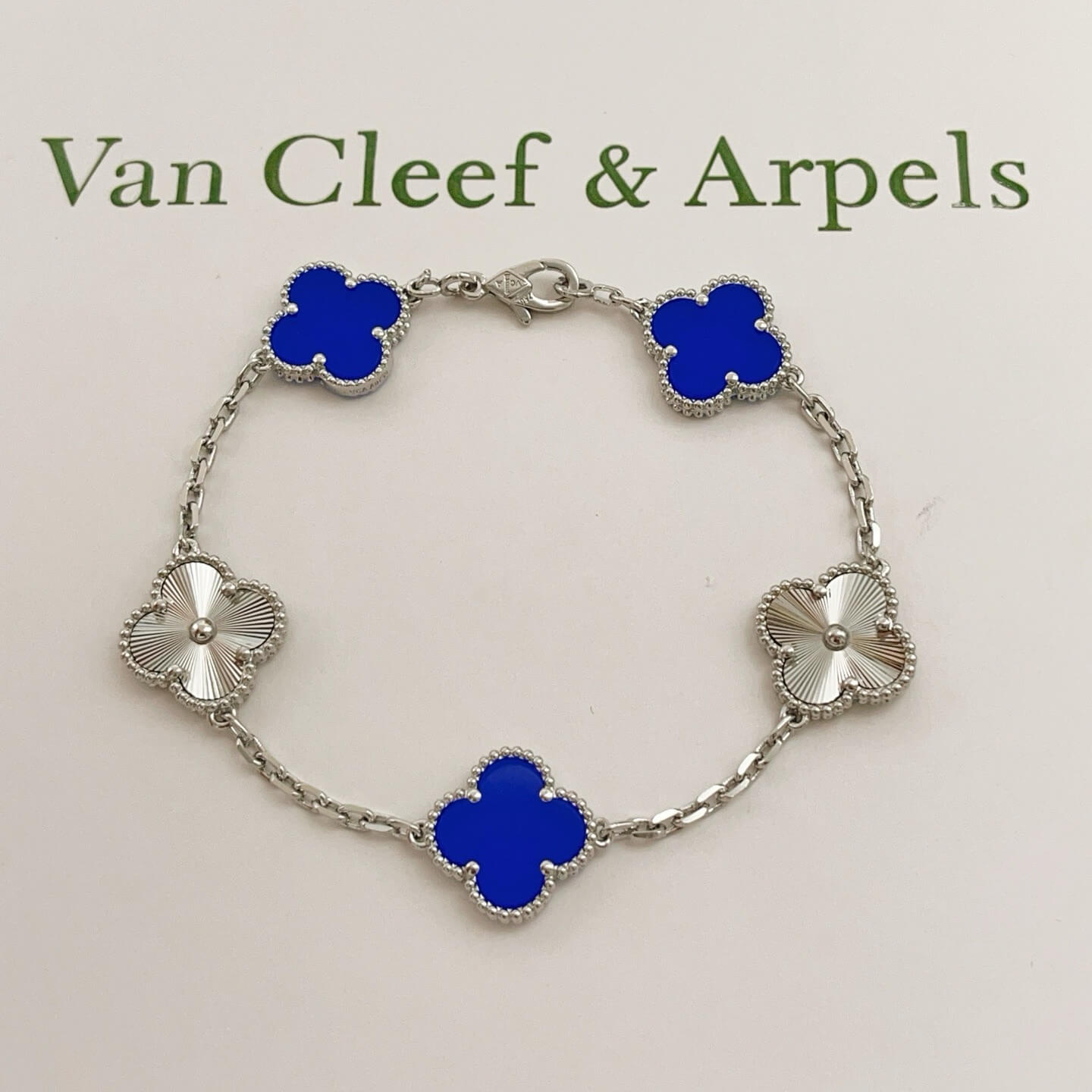 Van Cleef & Arpels Bracelet-012
