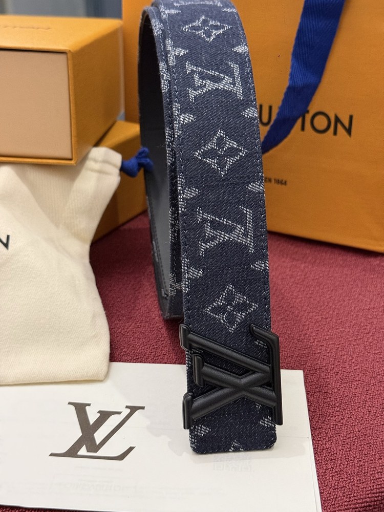 LV Belts(AAAAA)-3810