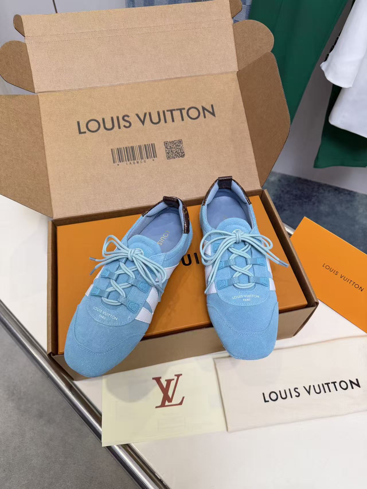 LV Shoes AAA(Women)-098