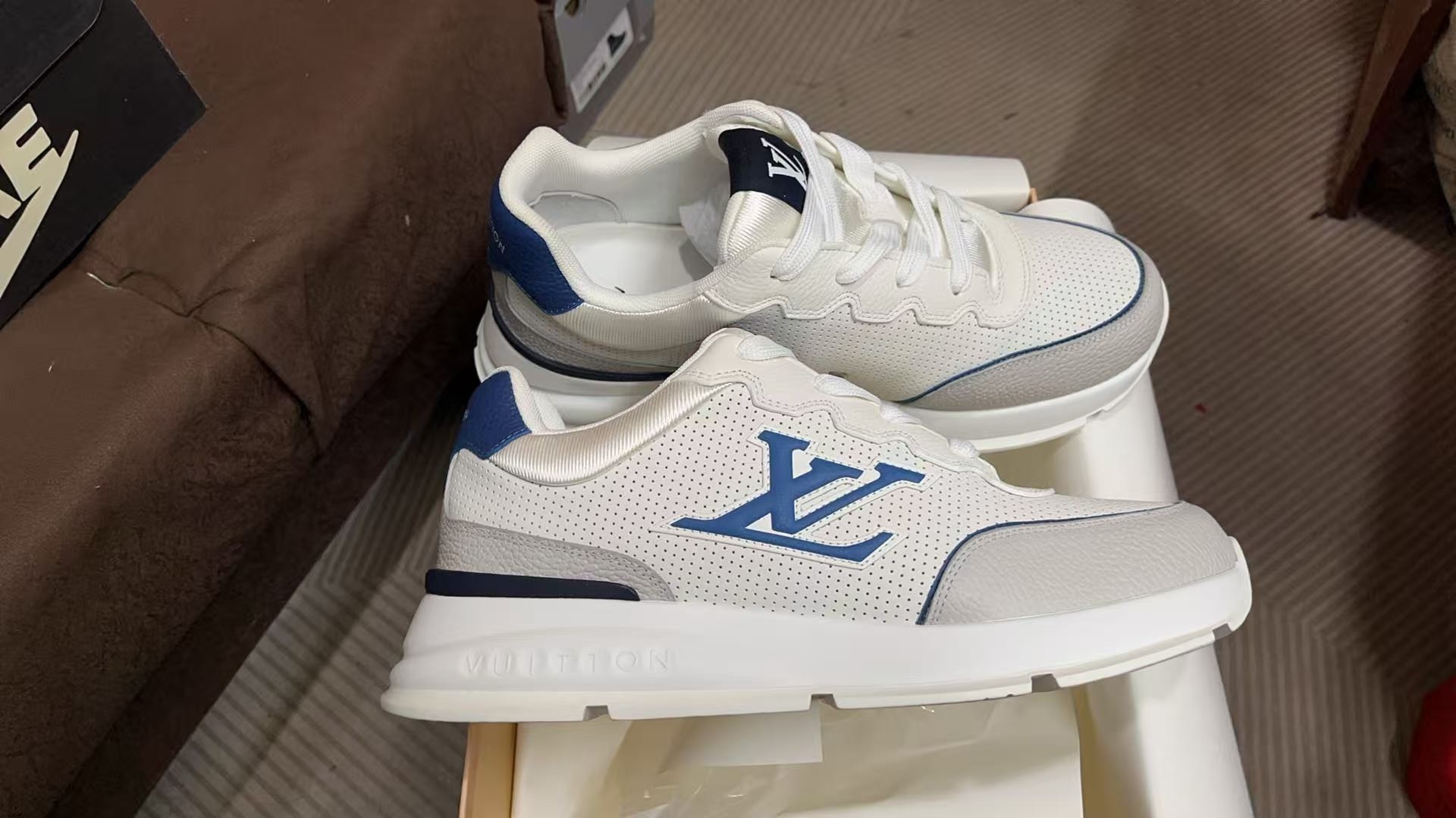LV Shoes(AAA)-1275
